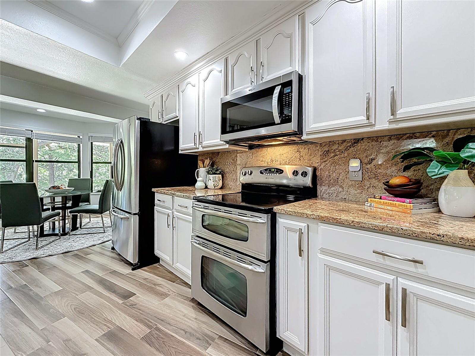 Image 11 of 52 For 66 Bay Woods Drive