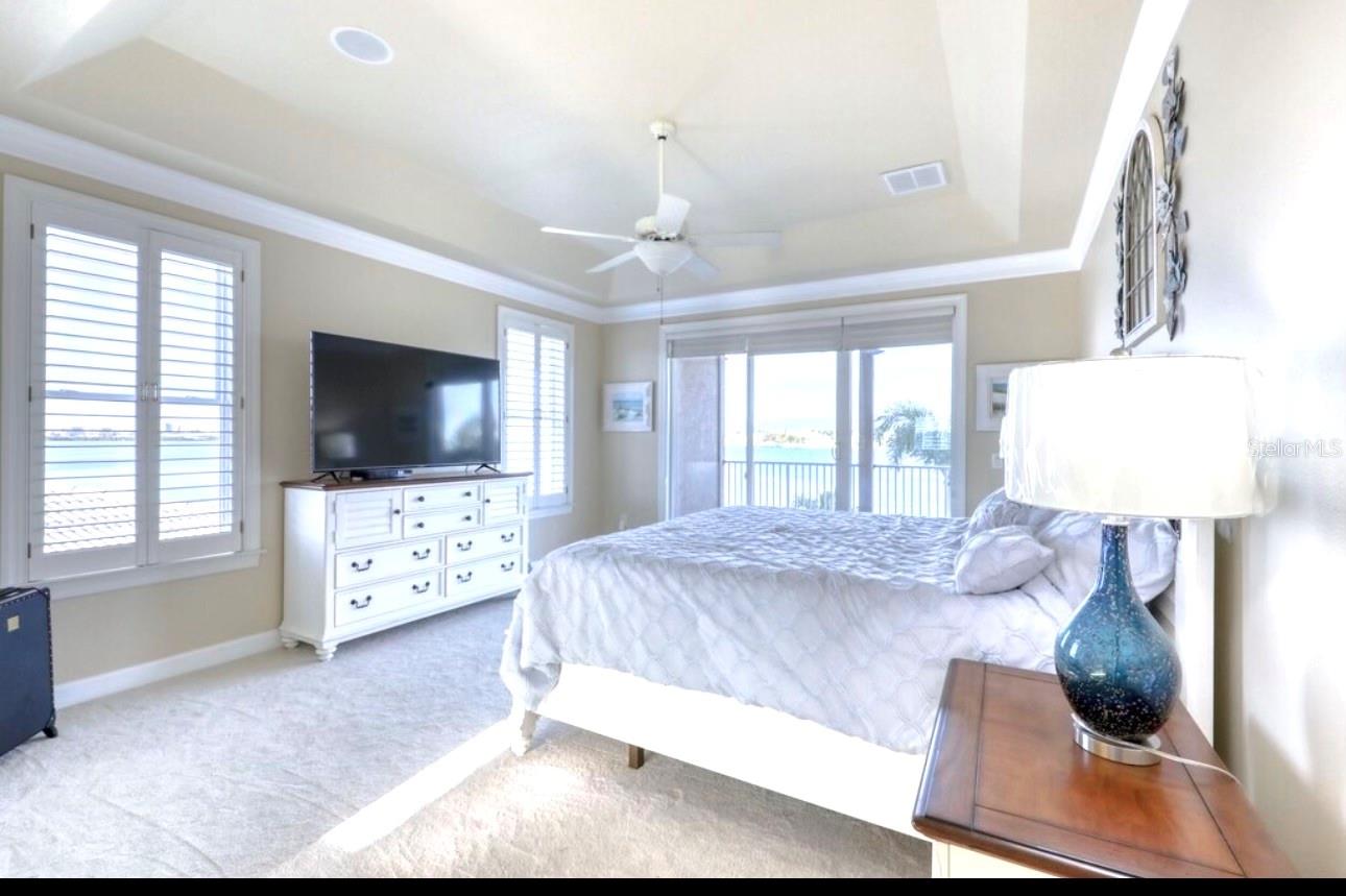 Image 20 of 47 For 514 Harbor Drive N