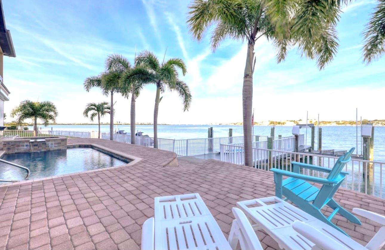Image 32 of 47 For 514 Harbor Drive N