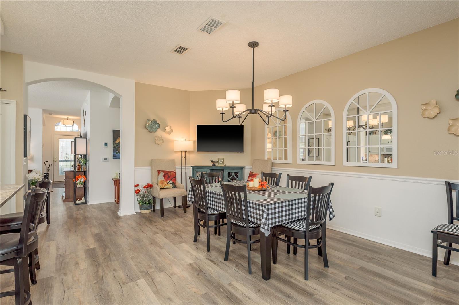 Image 11 of 90 For 2747 Wood Pointe Drive