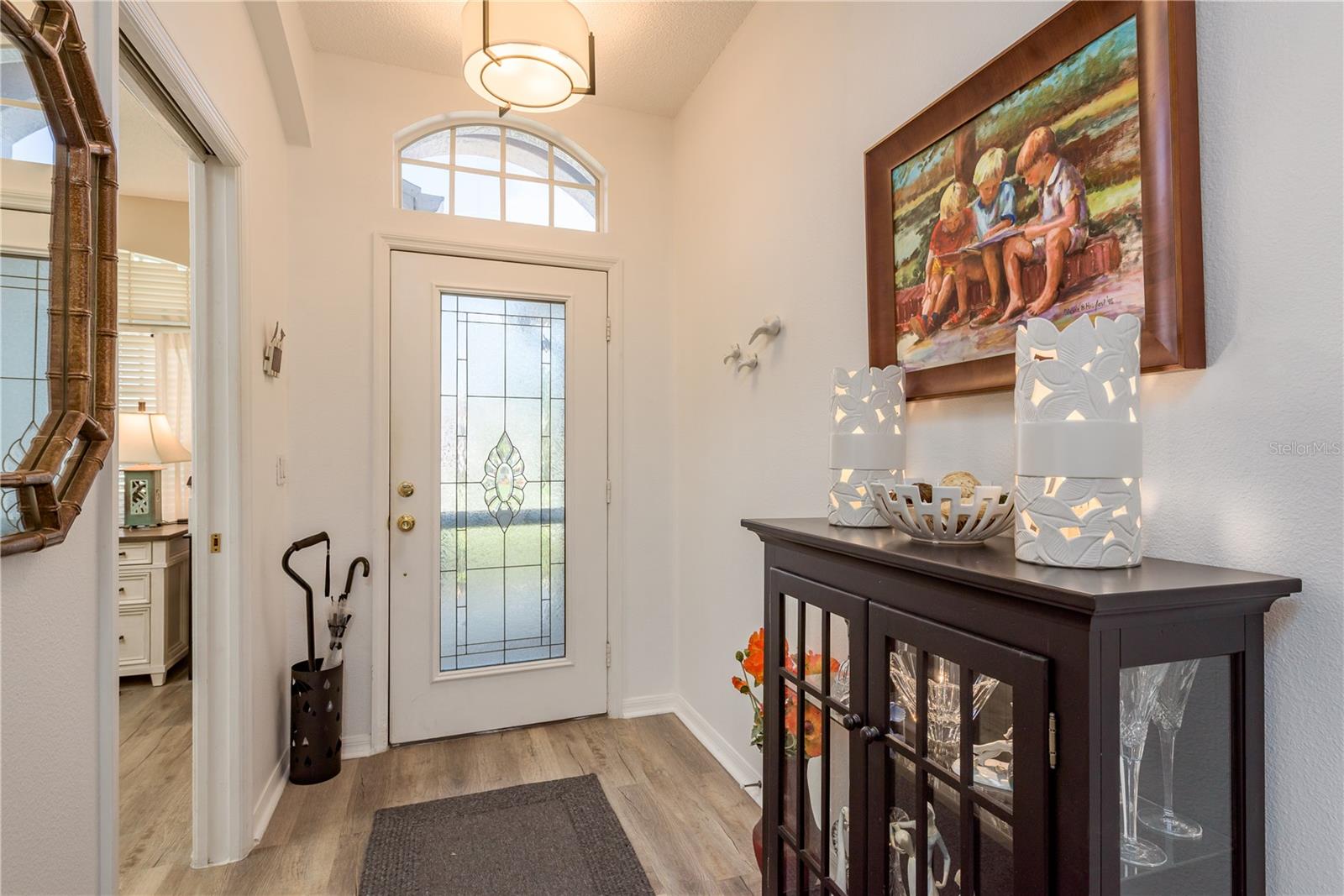 Image 3 of 90 For 2747 Wood Pointe Drive