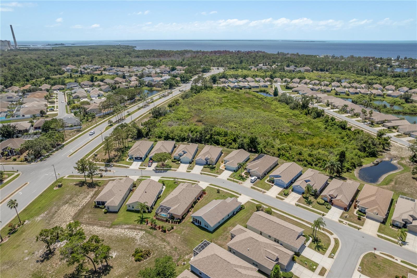 Image 37 of 90 For 2747 Wood Pointe Drive