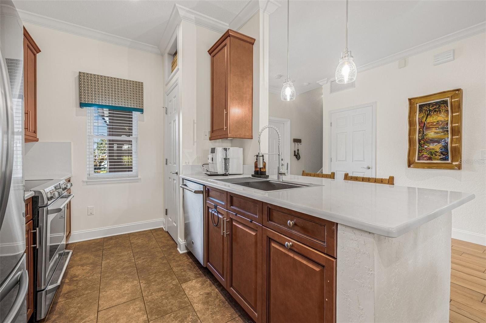 Image 8 of 50 For 6627 Date Palm Avenue S