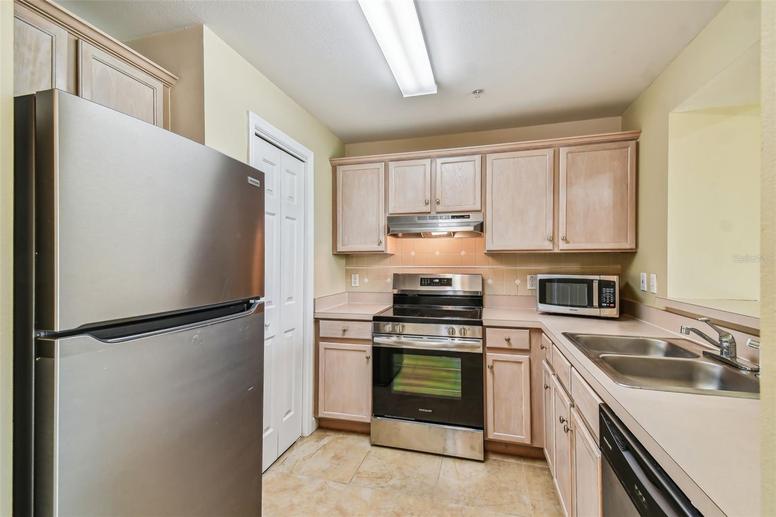 Image 17 of 42 For 345 Bayshore Boulevard 307