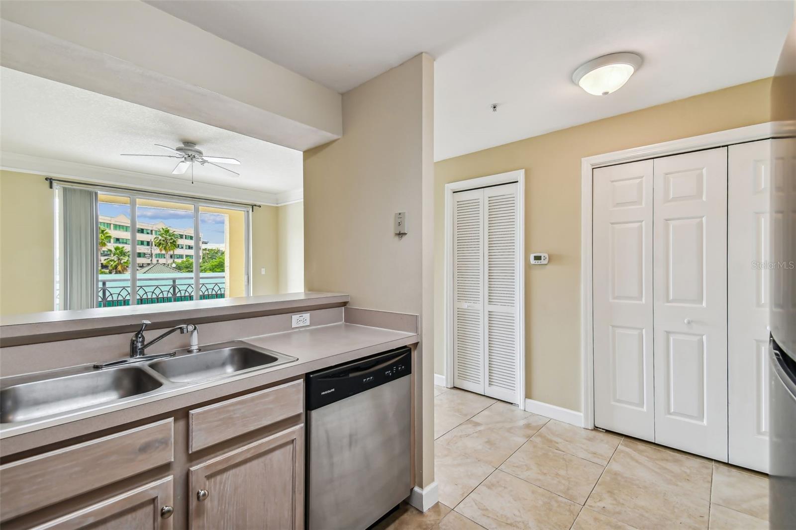 Image 19 of 42 For 345 Bayshore Boulevard 307