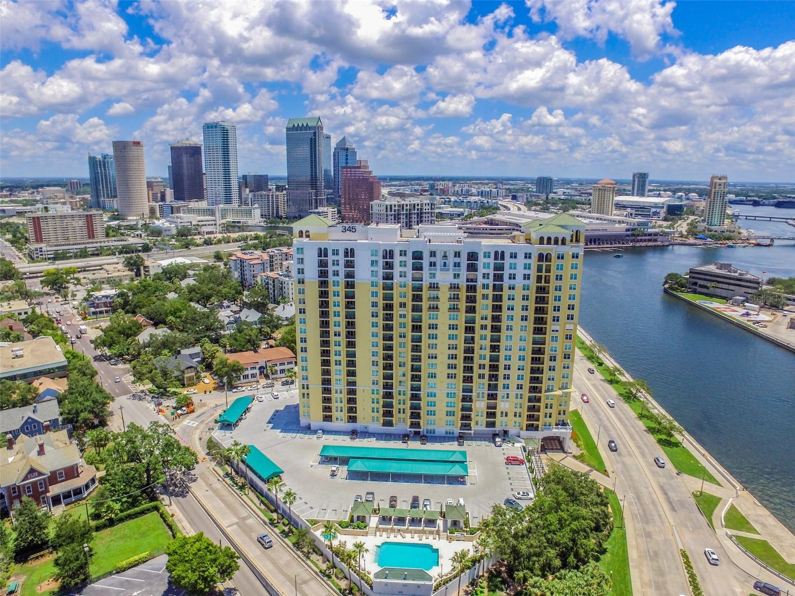 Image 2 of 42 For 345 Bayshore Boulevard 307