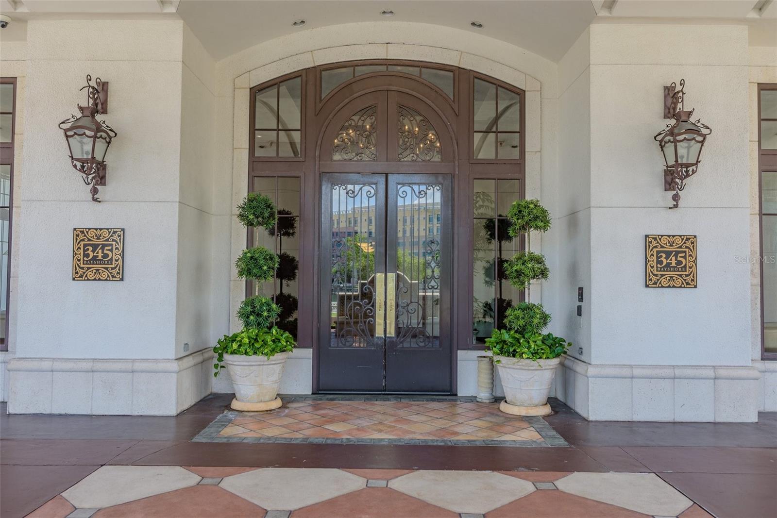 Image 4 of 42 For 345 Bayshore Boulevard 307