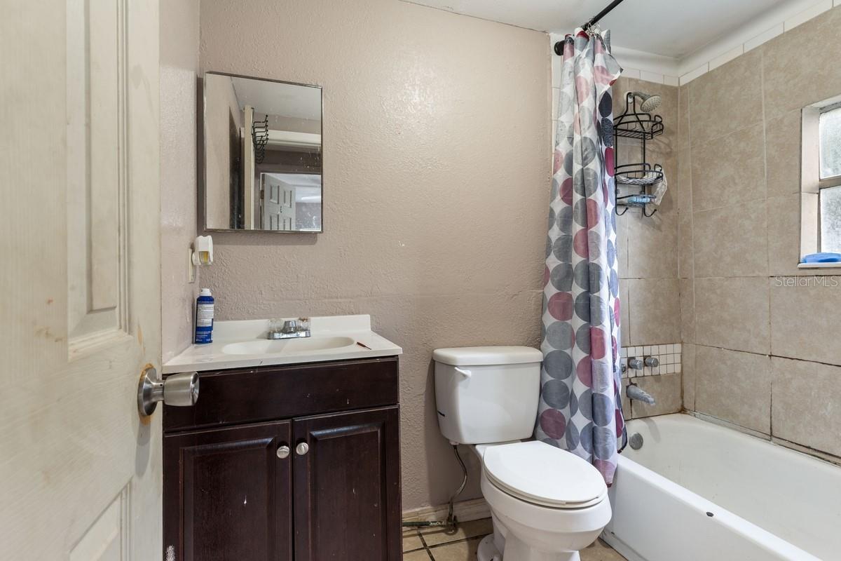 Image 15 of 20 For 1224 Delaware Avenue