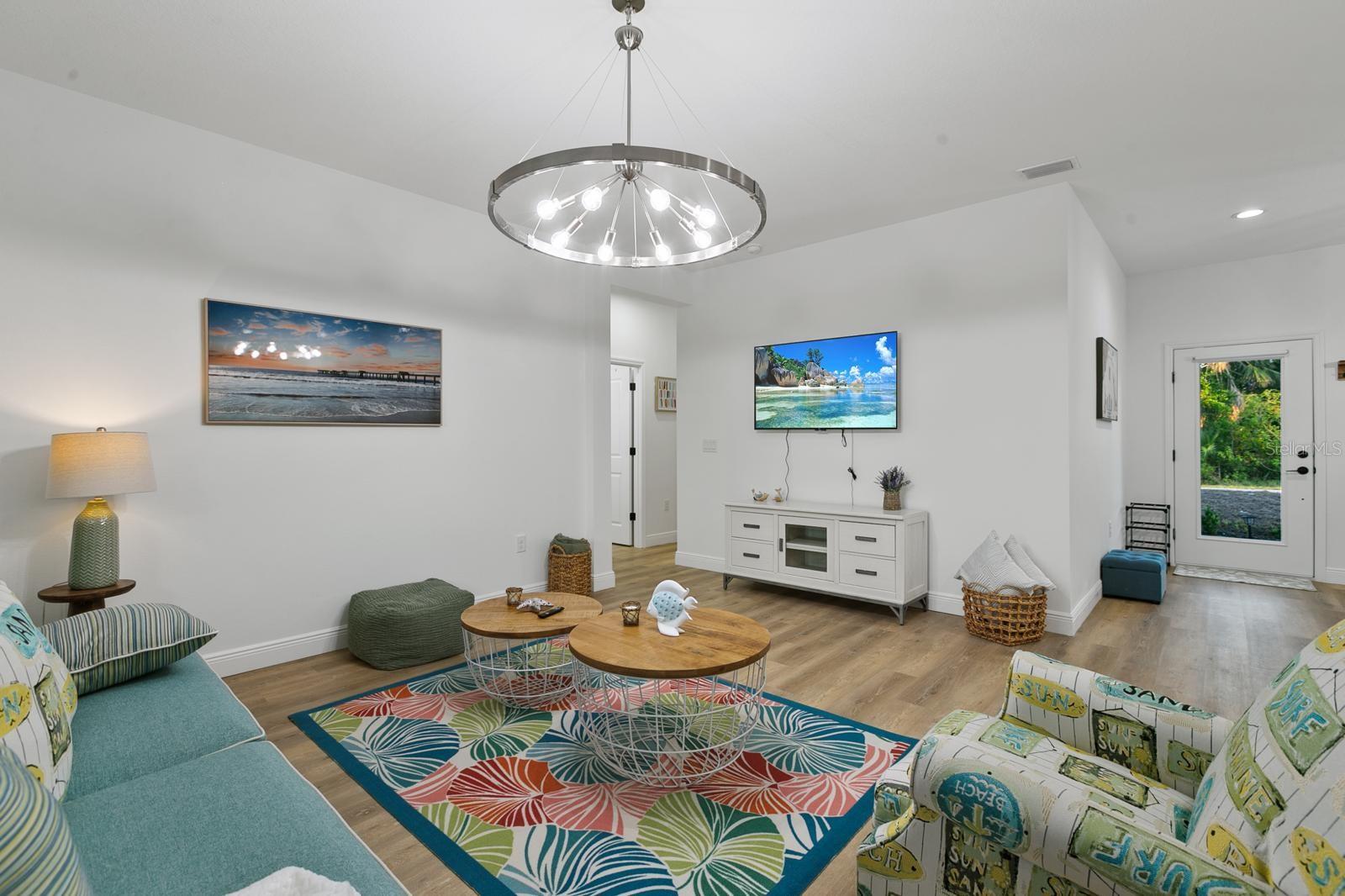 Image 12 of 21 For 11369 Gulfstream Boulevard