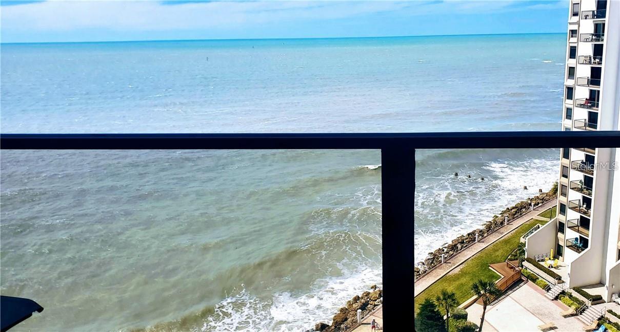 Image 2 of 14 For 450 Gulfview Boulevard 1404