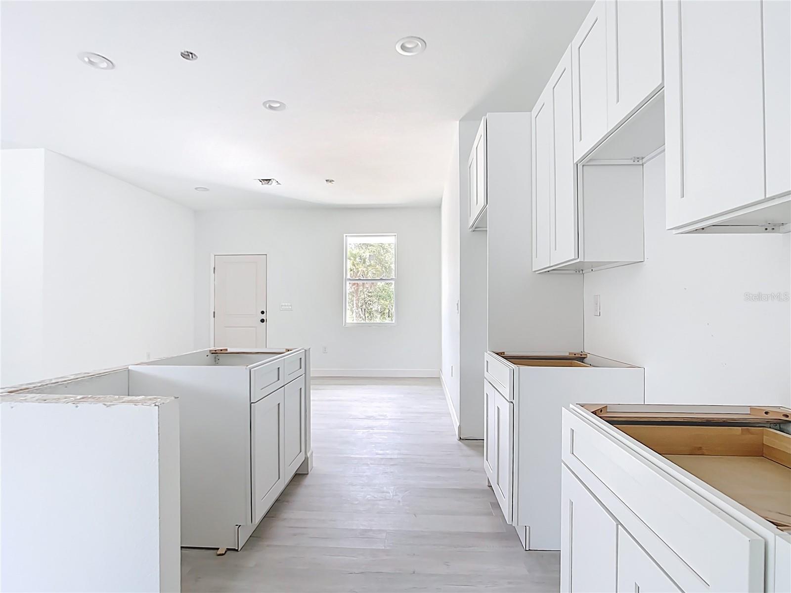 Image 12 of 27 For 16134 Libourn Avenue