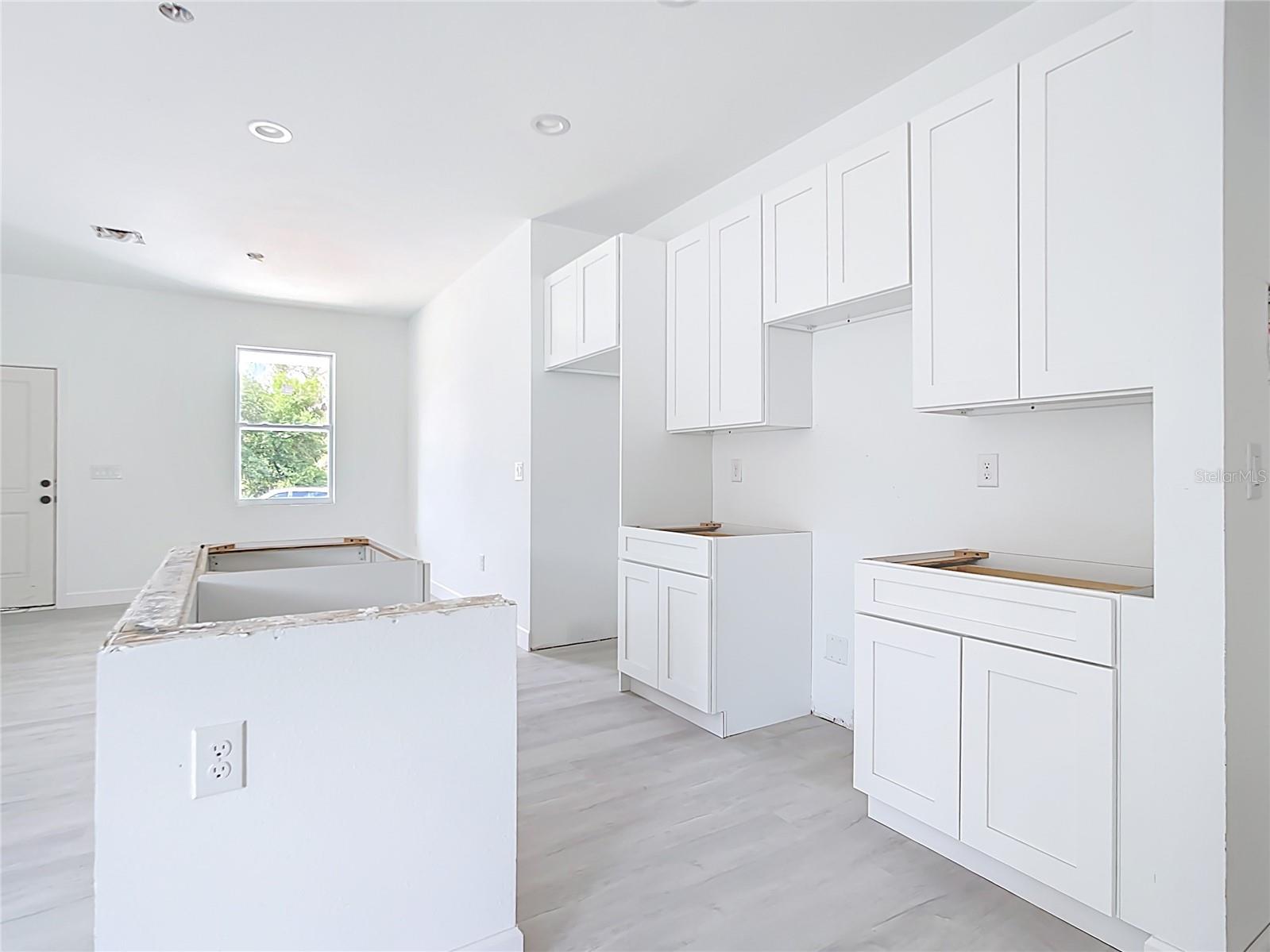 Image 13 of 27 For 16134 Libourn Avenue