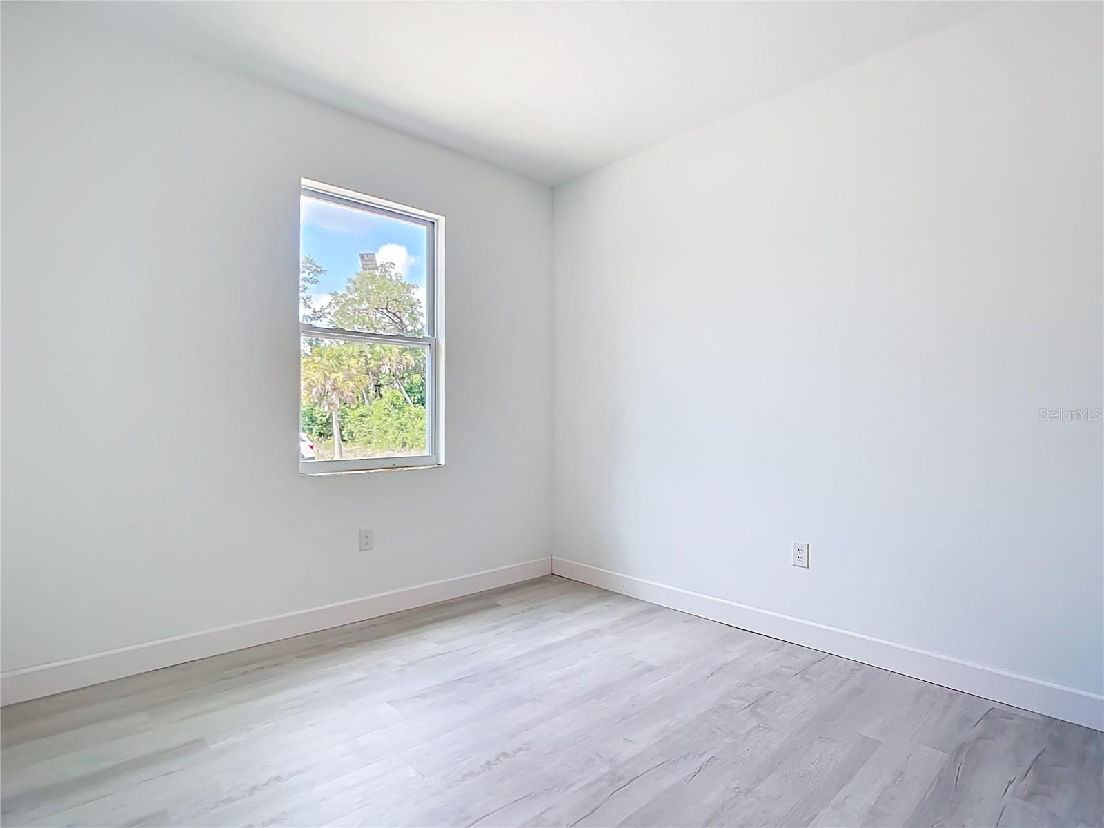 Image 16 of 27 For 16134 Libourn Avenue