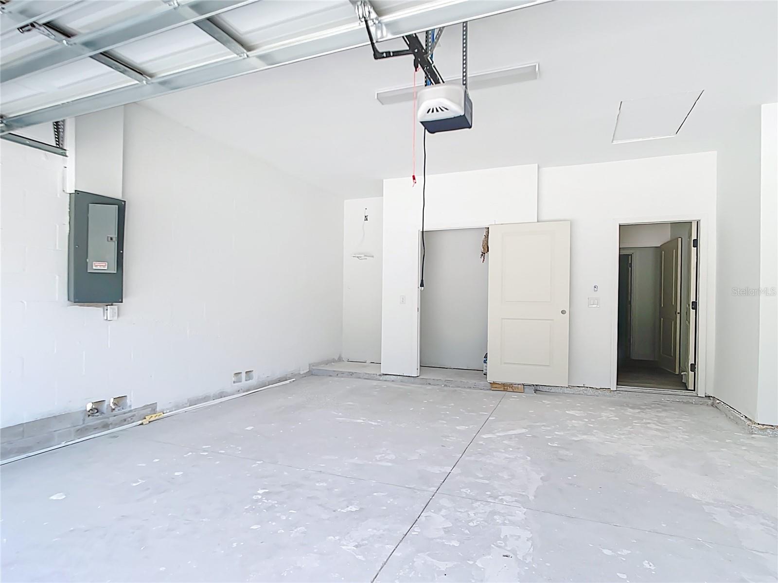 Image 23 of 27 For 16134 Libourn Avenue