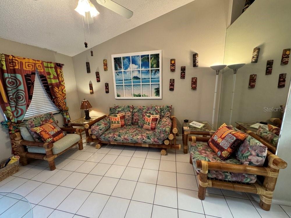 Image 7 of 12 For 1865 Mazo Manor J-02