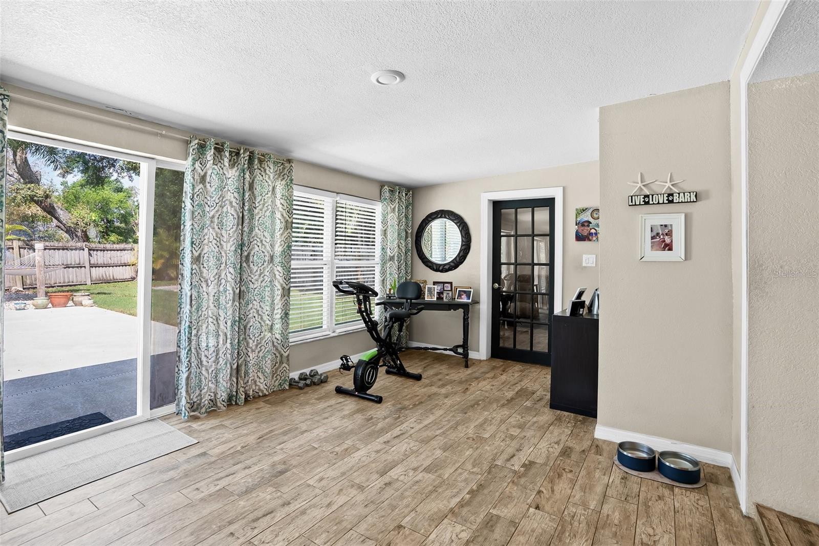 Image 25 of 70 For 7304 Lakeside Boulevard