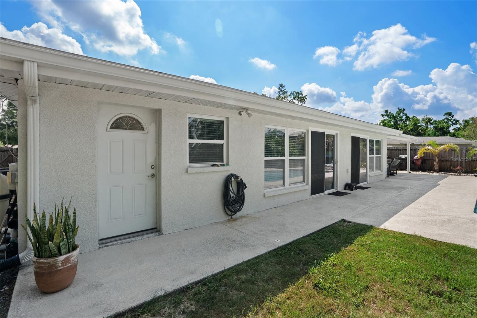 Image 34 of 70 For 7304 Lakeside Boulevard