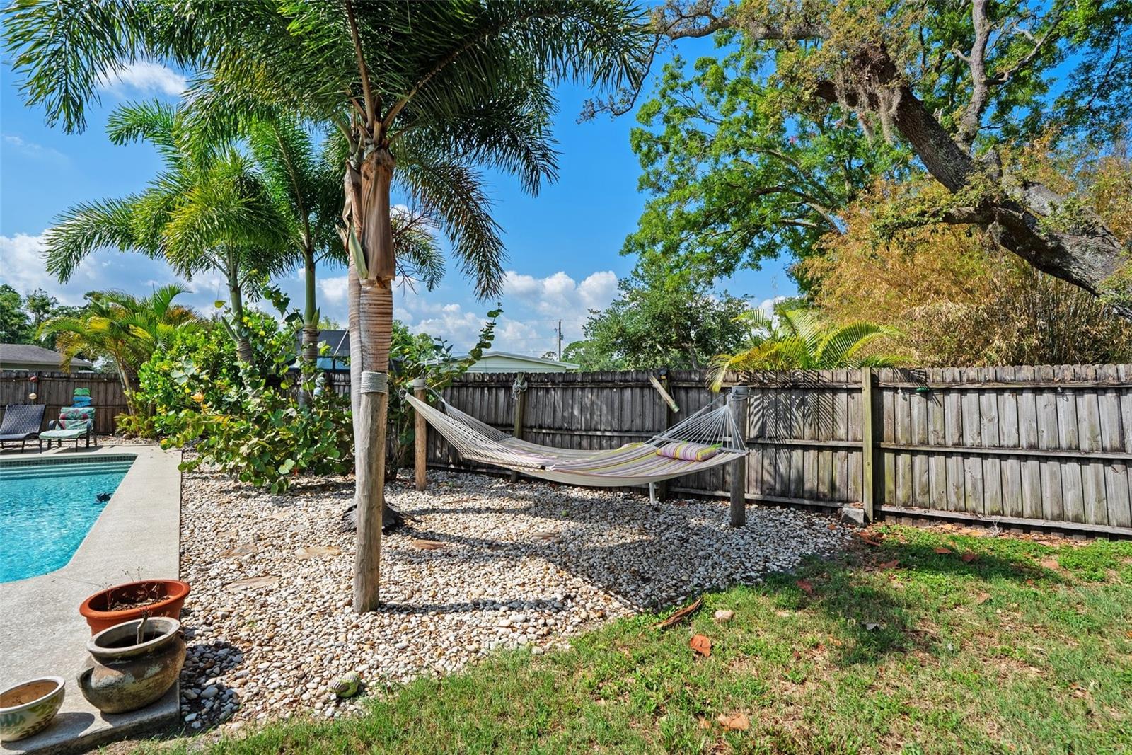 Image 40 of 70 For 7304 Lakeside Boulevard
