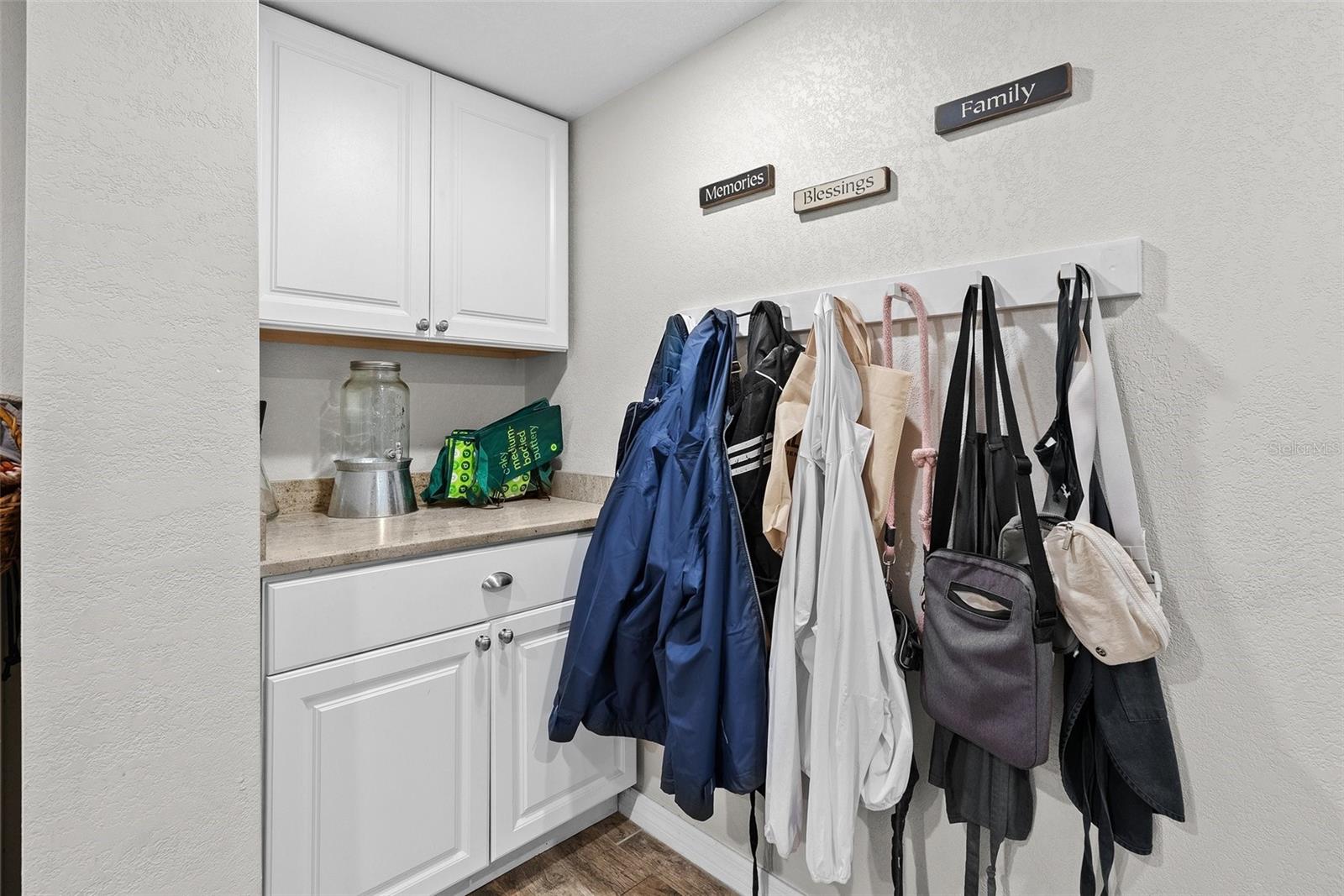 Image 48 of 70 For 7304 Lakeside Boulevard