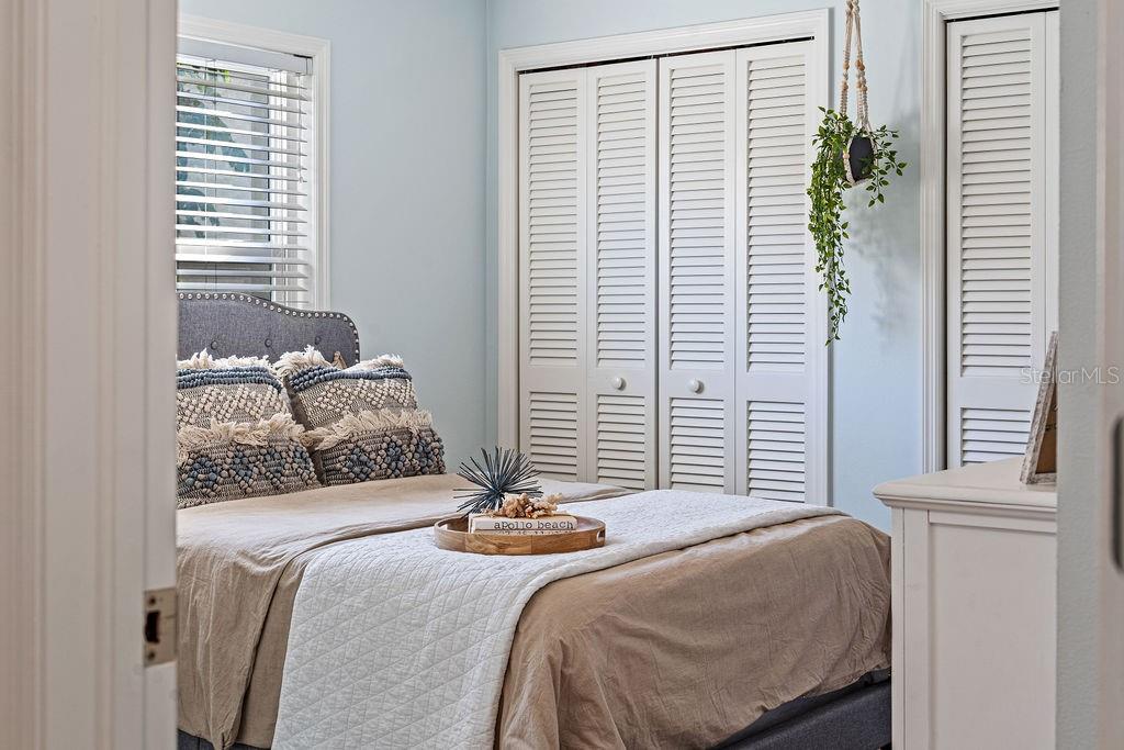 Image 23 of 99 For 6611 Surfside Boulevard