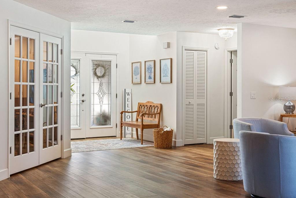 Image 8 of 99 For 6611 Surfside Boulevard