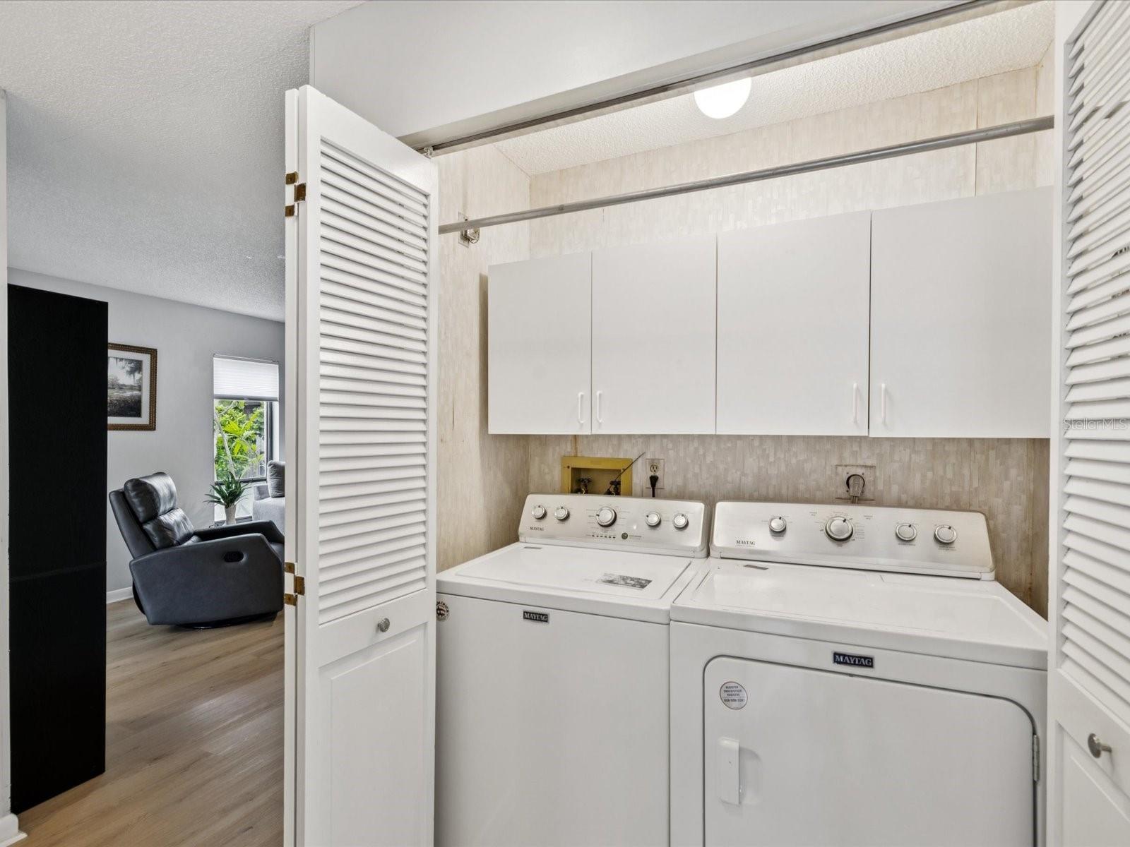 Listing photo id 21 for 7360 Ulmerton Road 18a