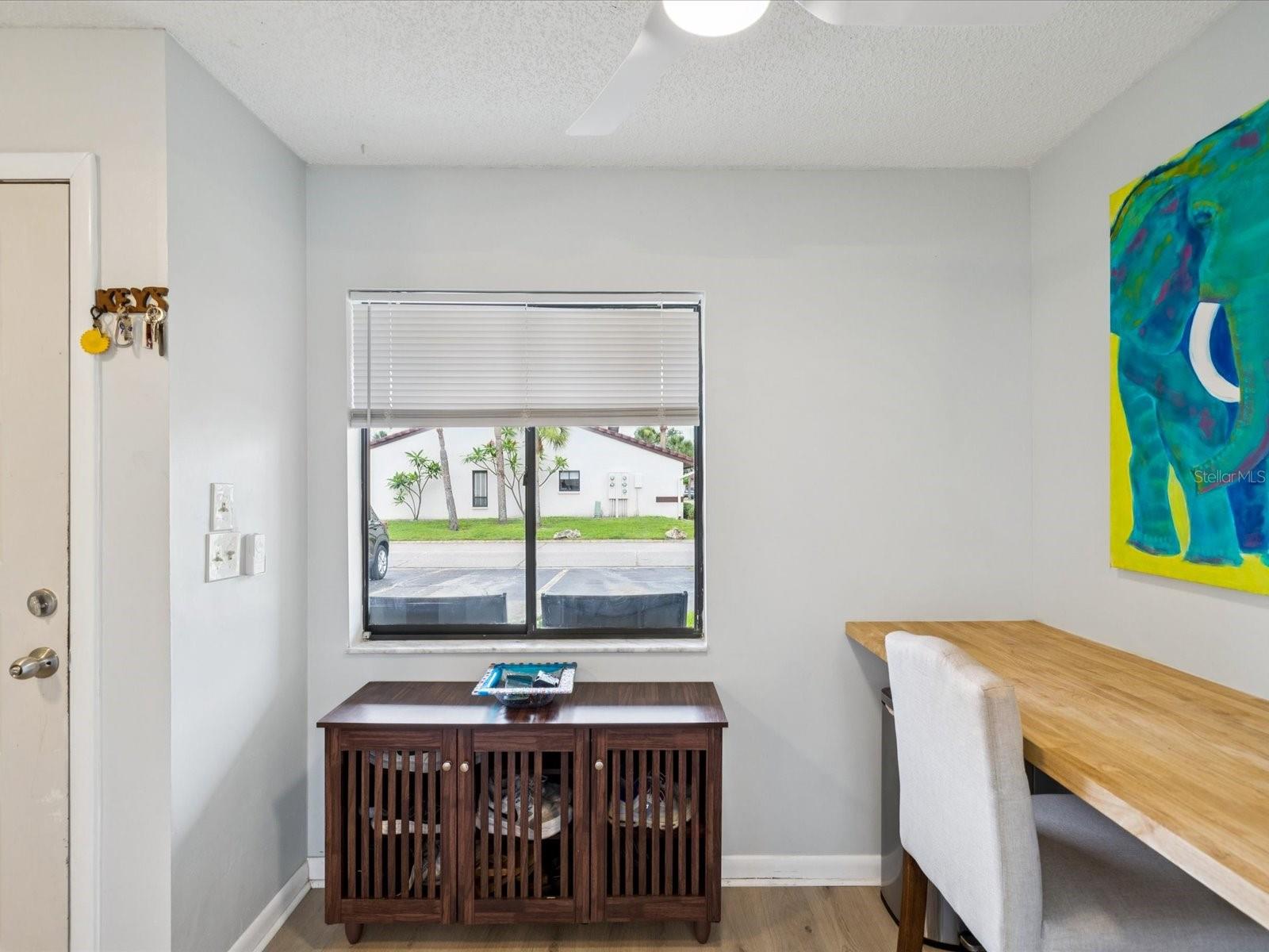 Listing photo id 22 for 7360 Ulmerton Road 18a
