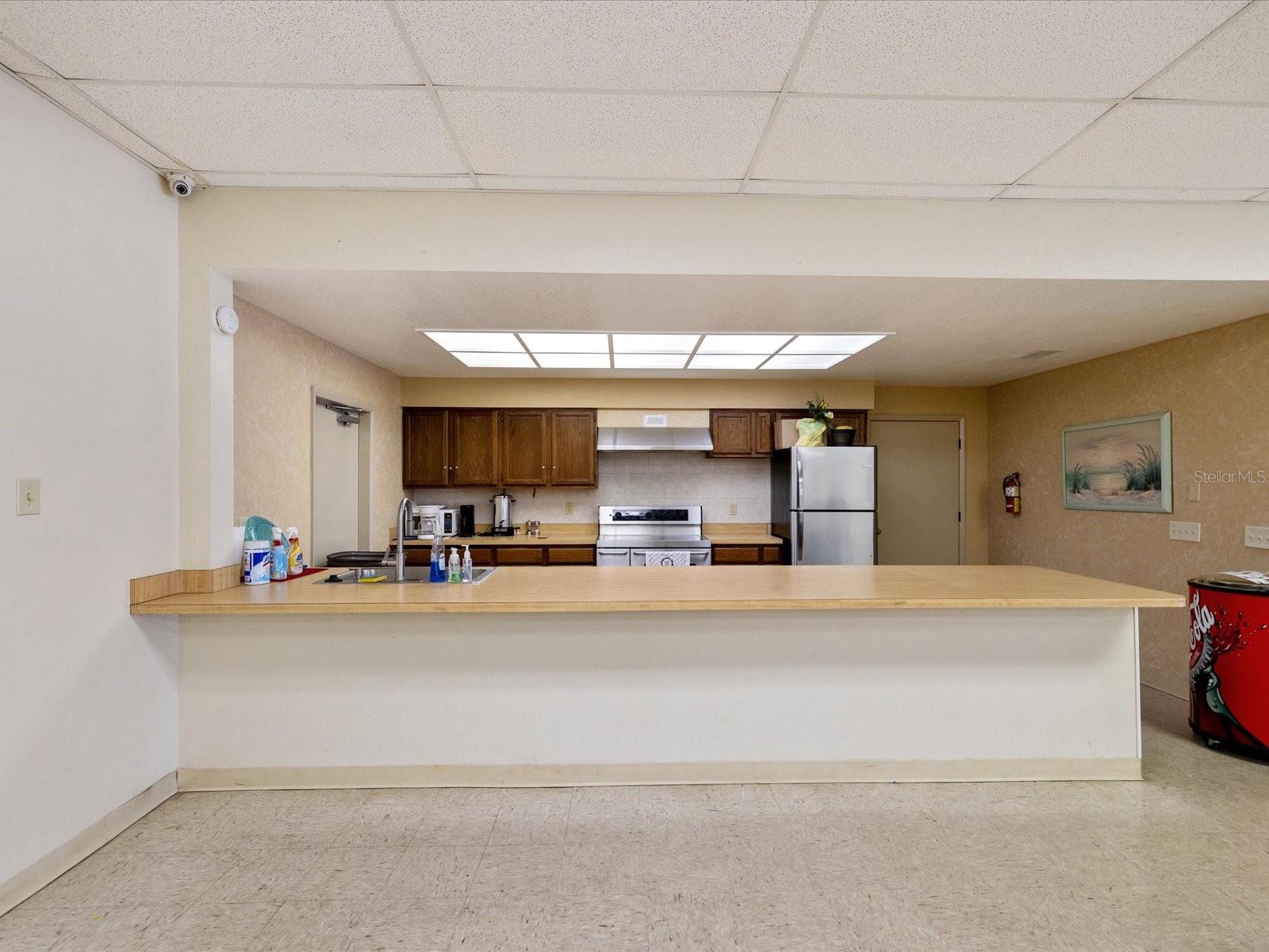 Listing photo id 41 for 7360 Ulmerton Road 18a