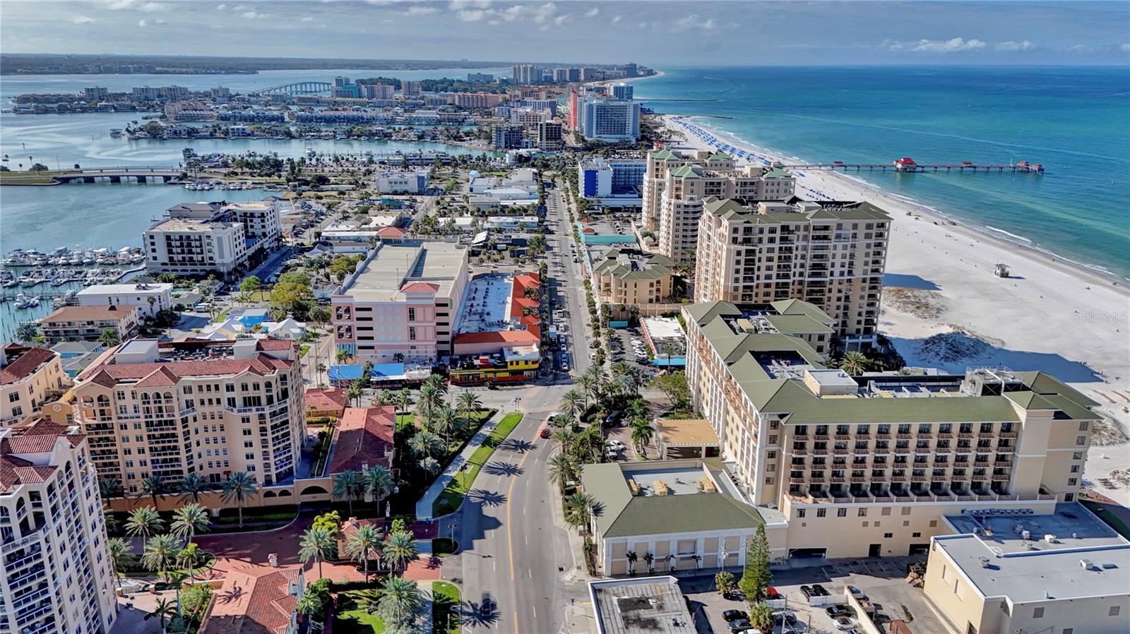 Listing photo id 9 for 521 Mandalay Avenue 307