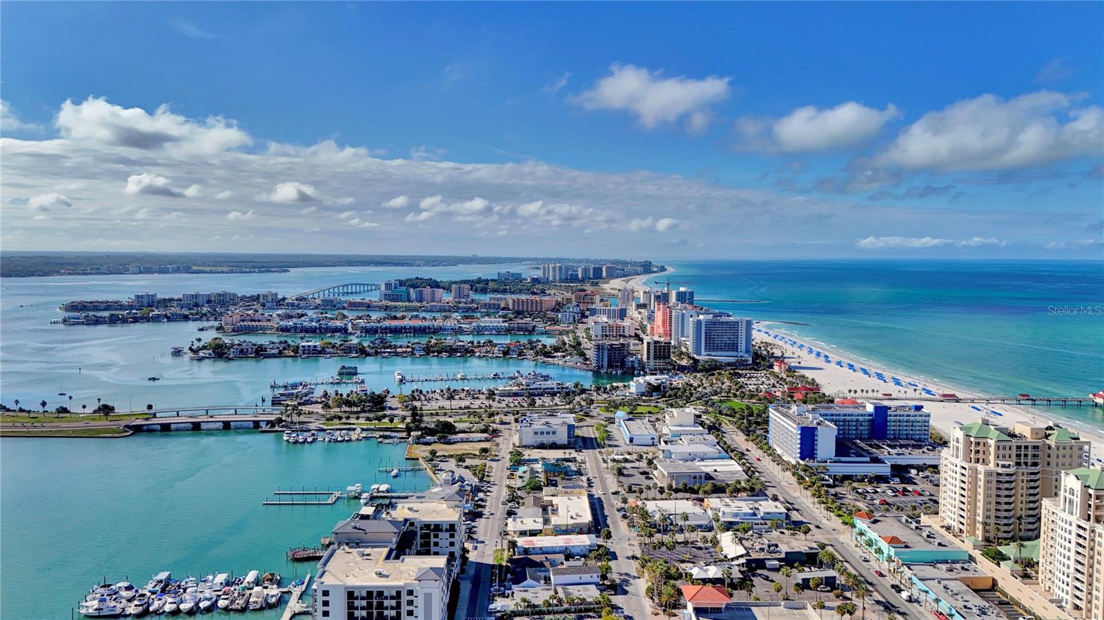 Listing photo id 0 for 521 Mandalay Avenue 307