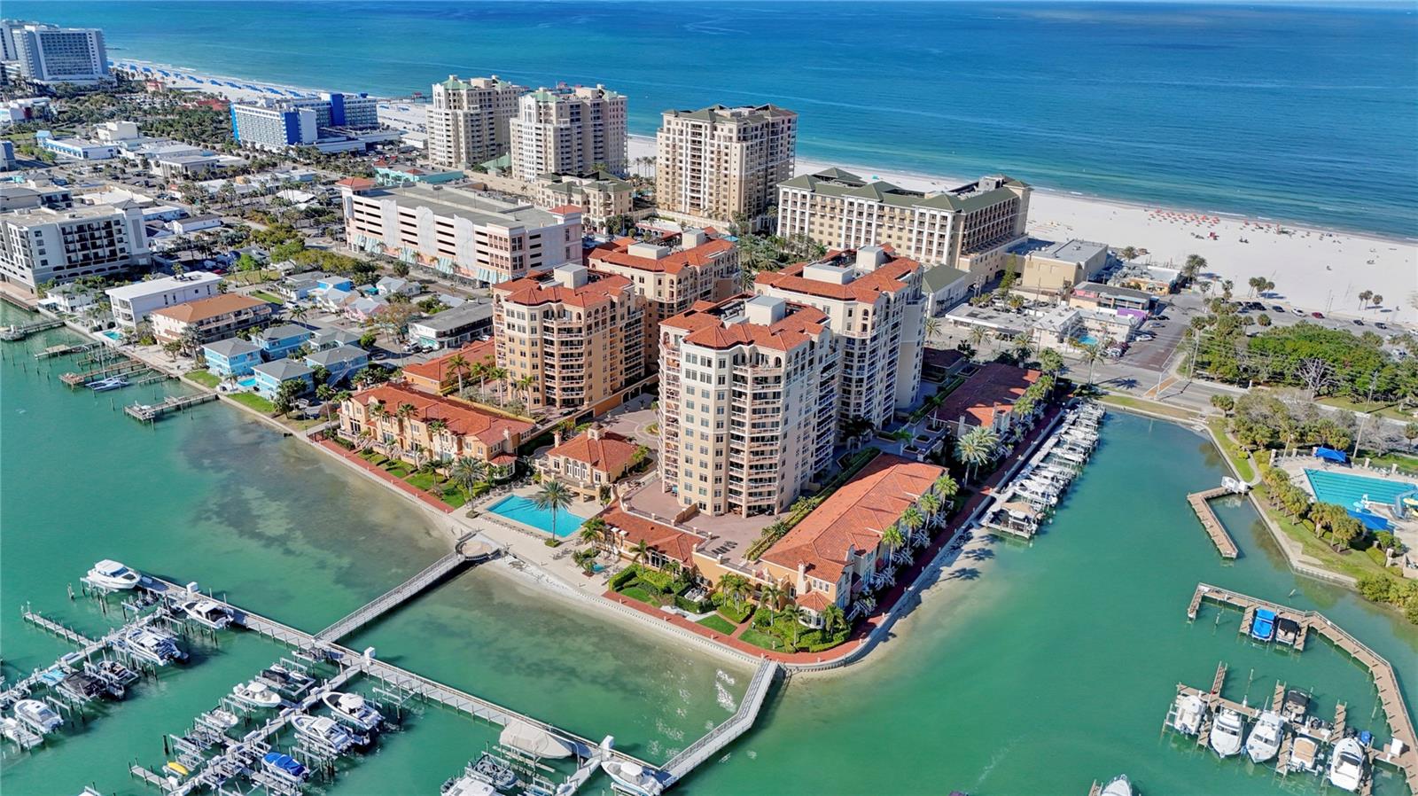 Listing photo id 5 for 521 Mandalay Avenue 307