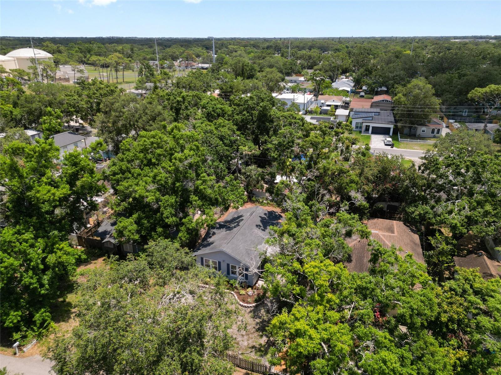 Image 27 of 39 For 6489 30th Street N