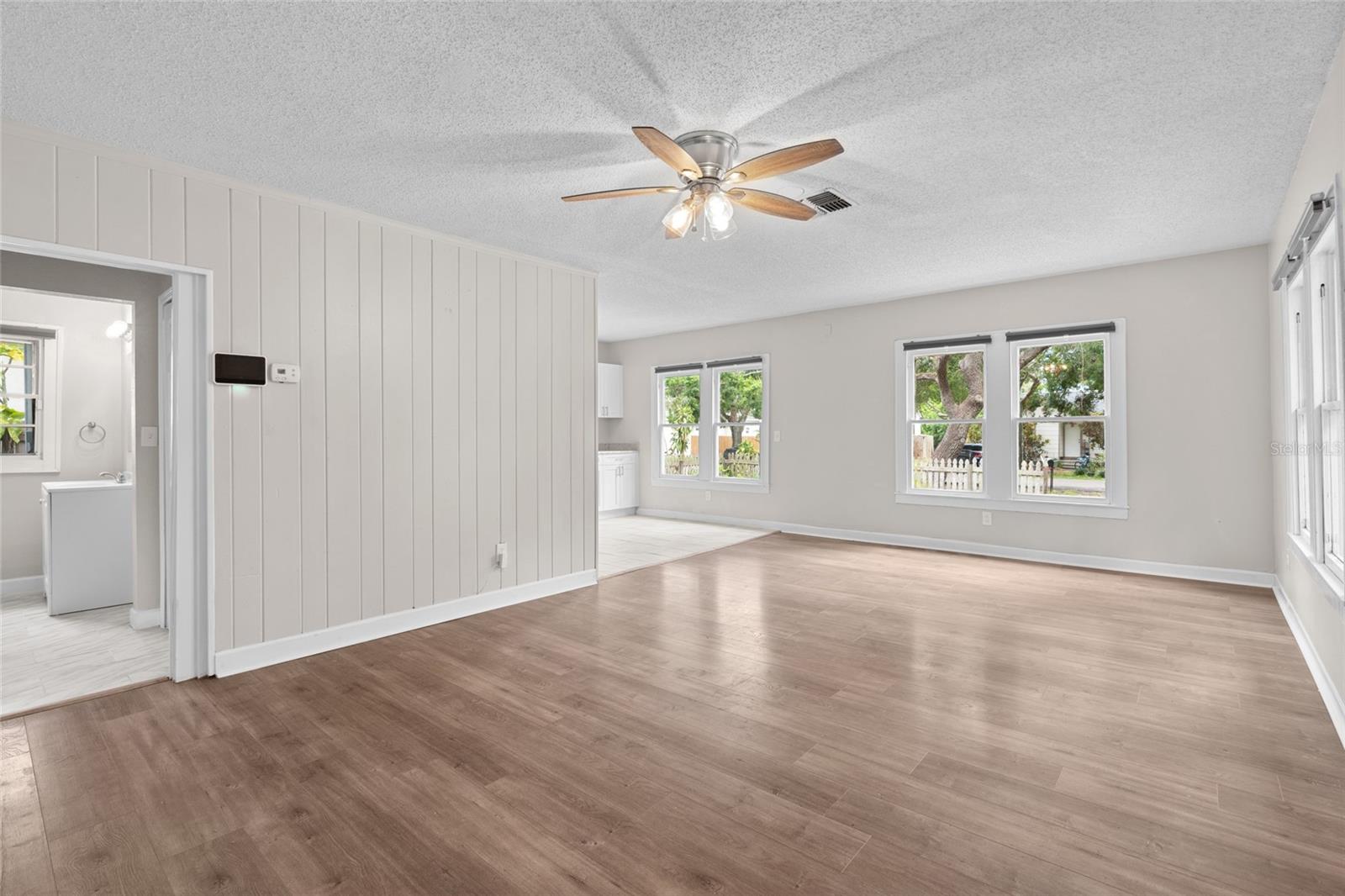 Image 5 of 39 For 6489 30th Street N