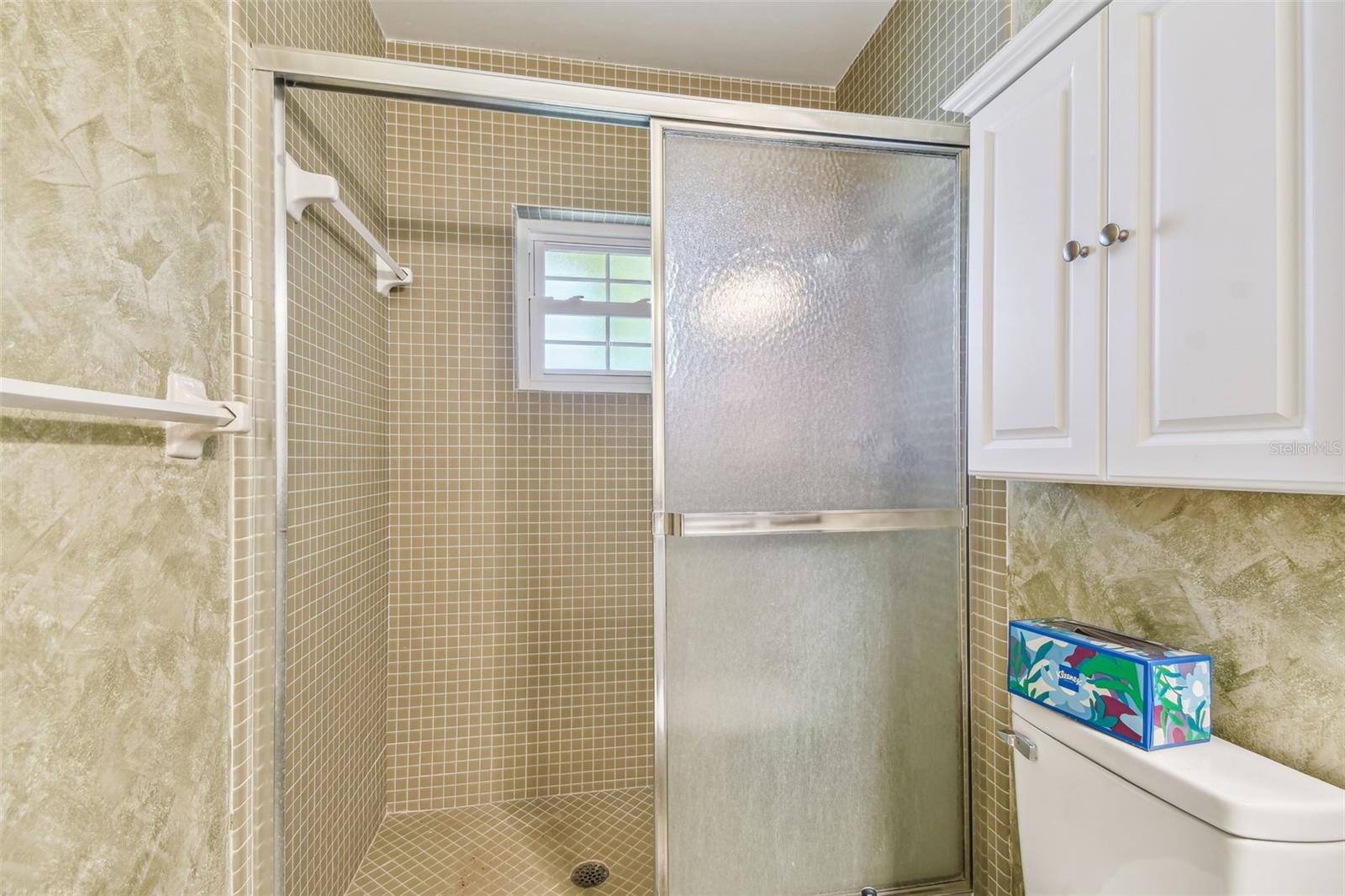 Image 12 of 32 For 701 Poinsettia Road 340