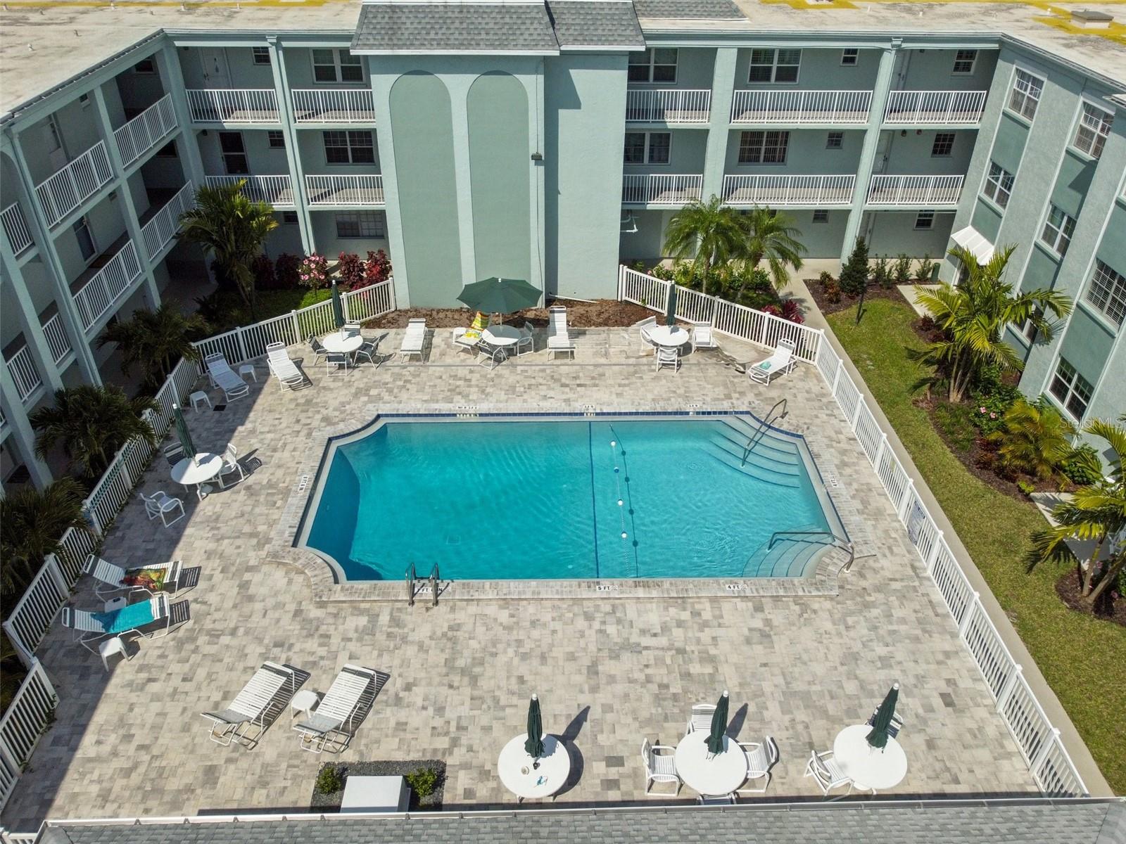 Image 28 of 32 For 701 Poinsettia Road 340
