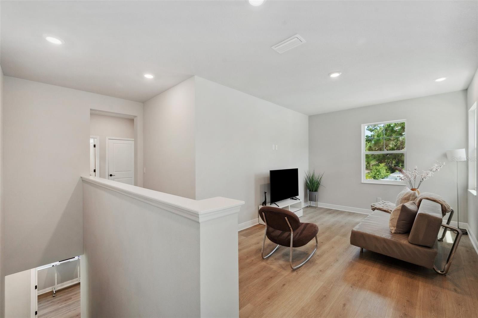 Image 39 of 67 For 8095 35th Ave N