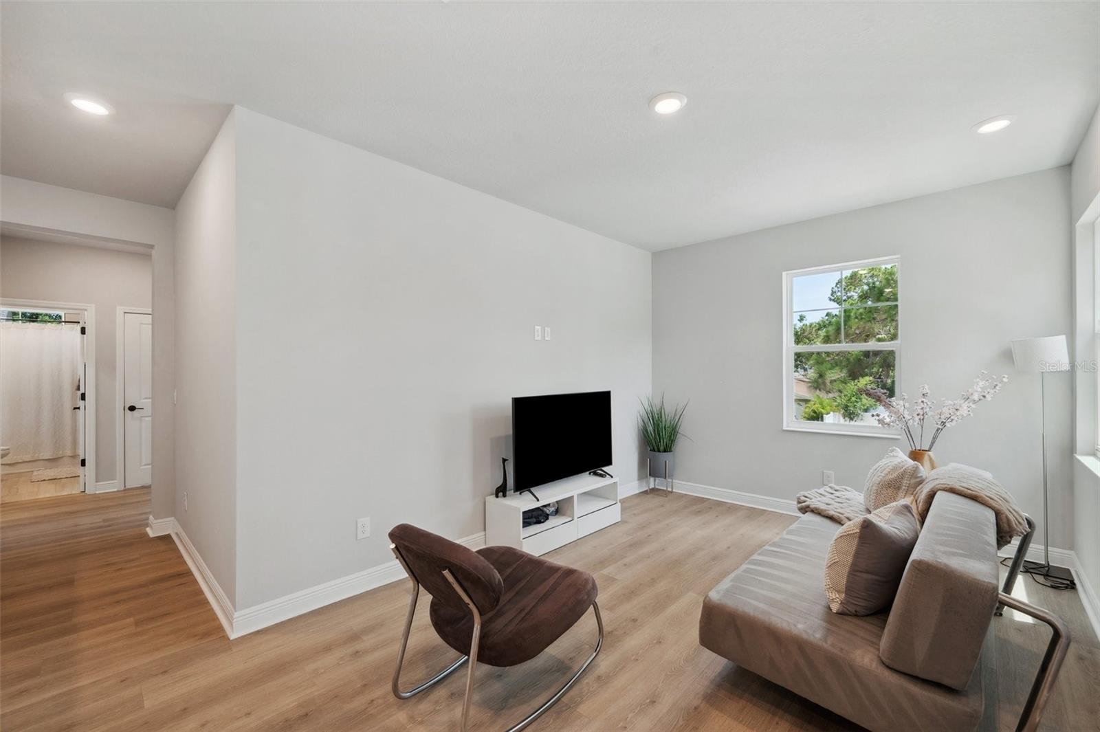 Image 40 of 67 For 8095 35th Ave N