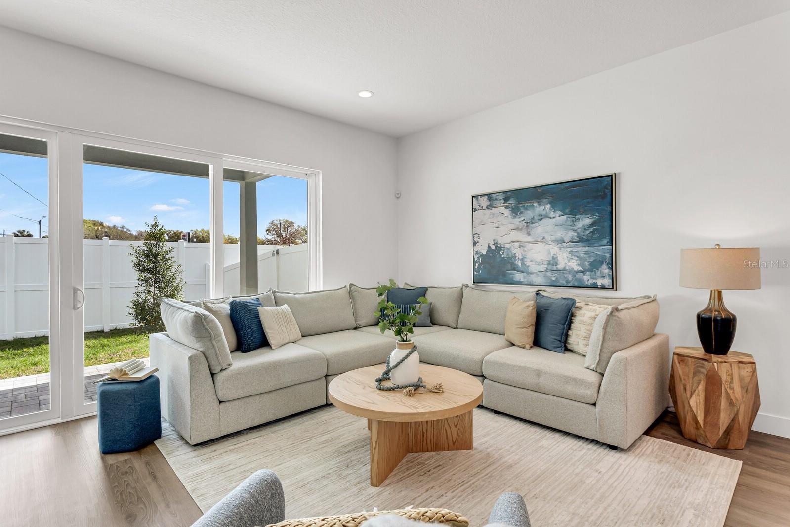 Listing photo id 34 for 5530 9th Street 6
