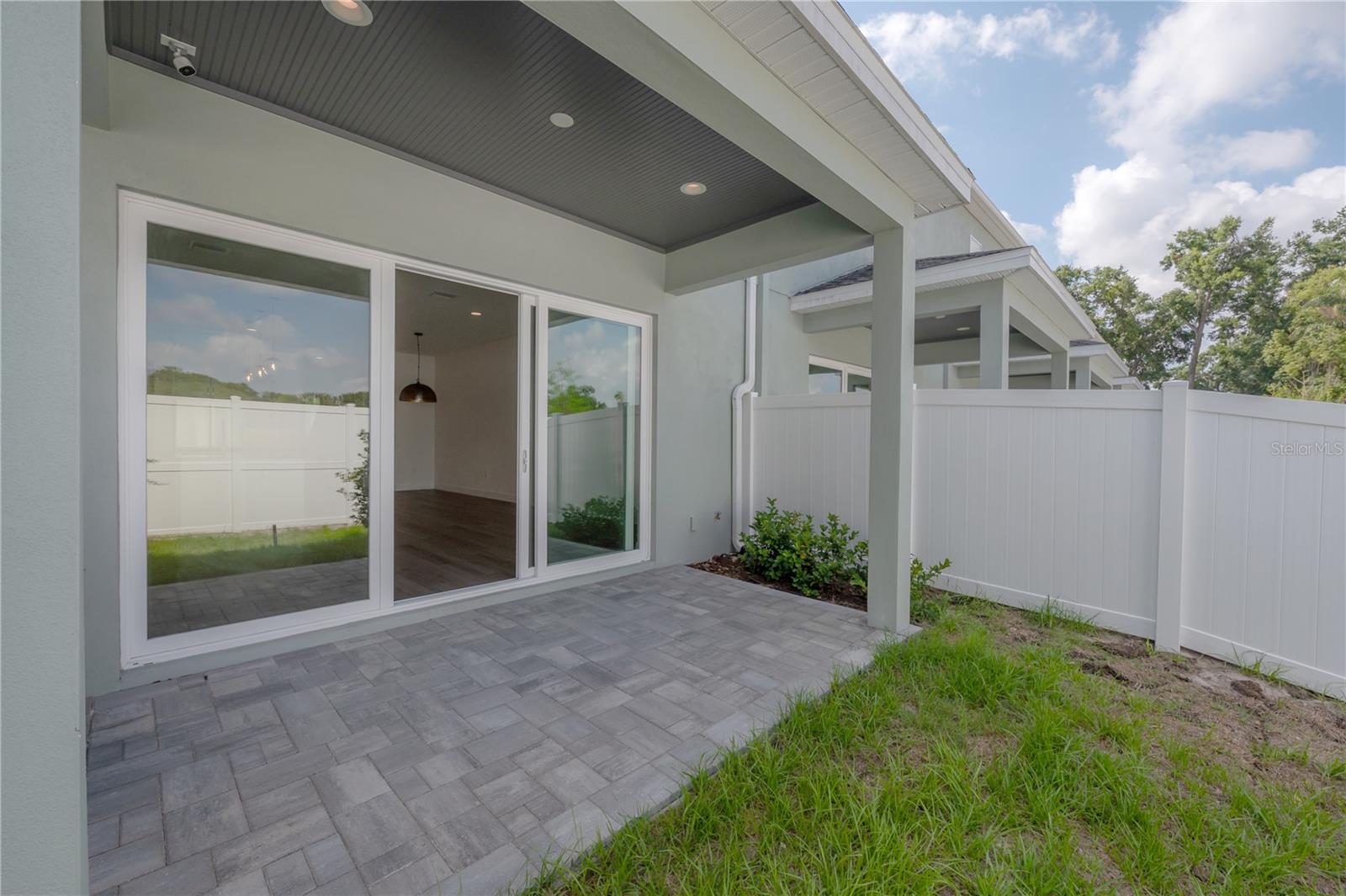 Listing photo id 37 for 5530 9th Street 6