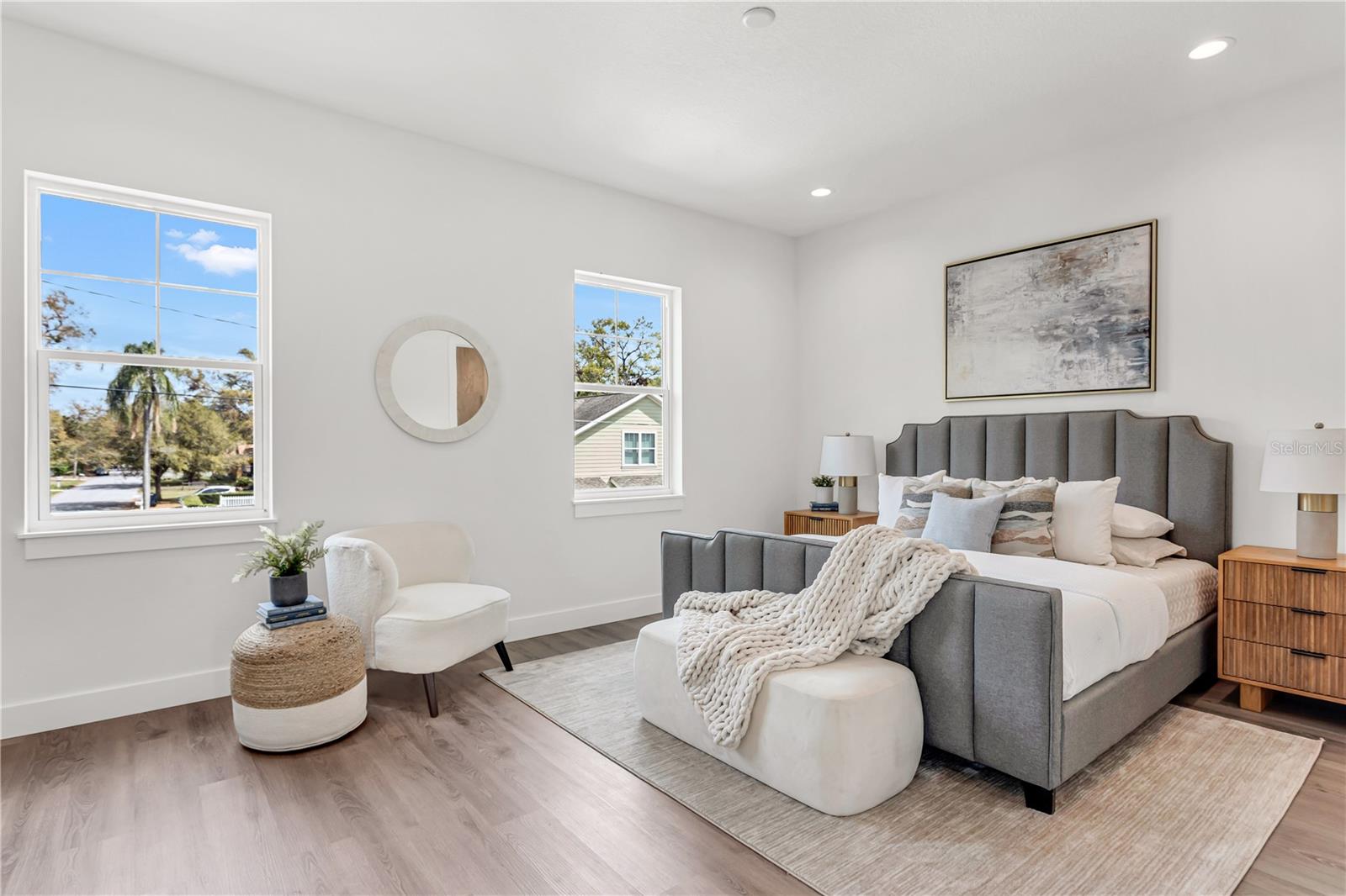 Listing photo id 56 for 5530 9th Street 6