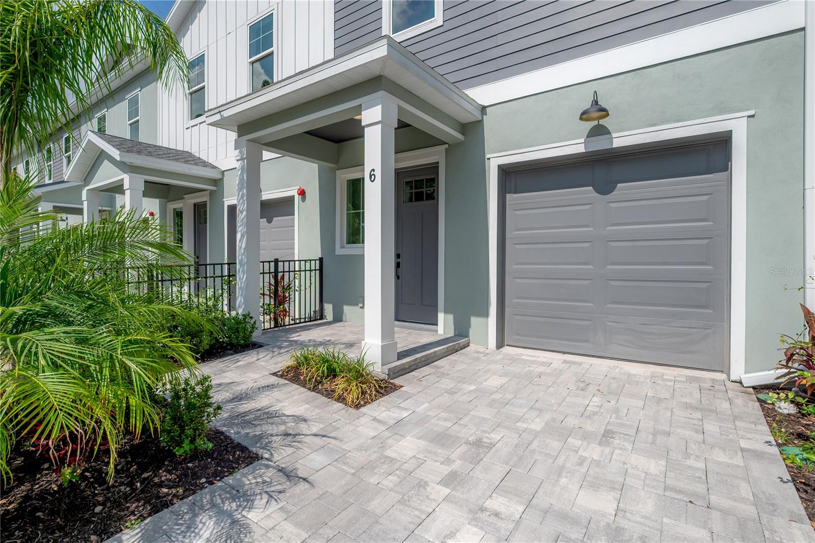 Listing photo id 5 for 5530 9th Street 6