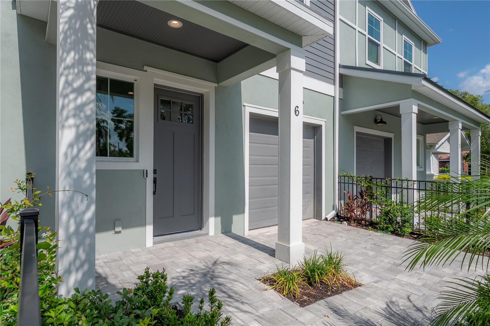 Listing photo id 6 for 5530 9th Street 6