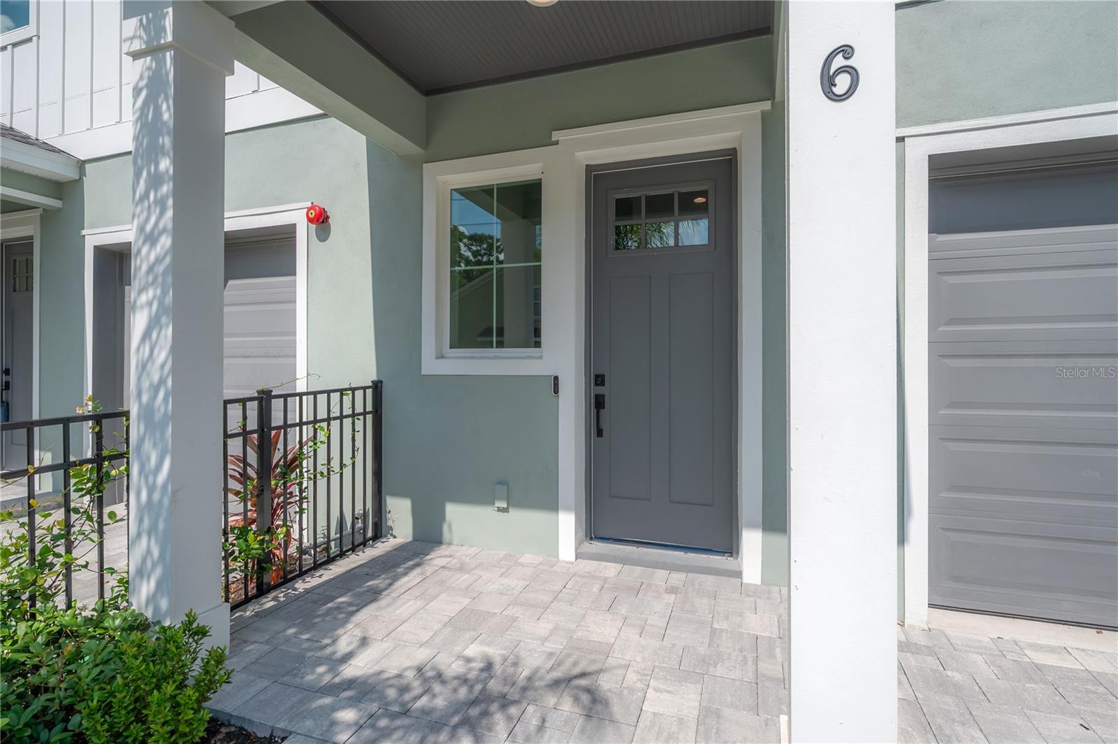 Listing photo id 7 for 5530 9th Street 6