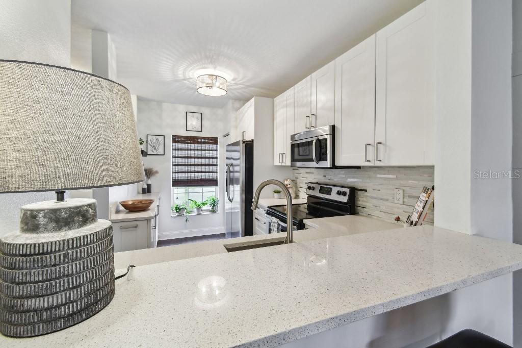 Image 10 of 38 For 6109 Bayside Key Drive