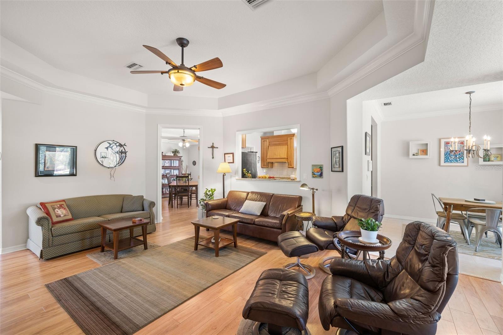 Image 6 of 39 For 8708 Laurel Drive N