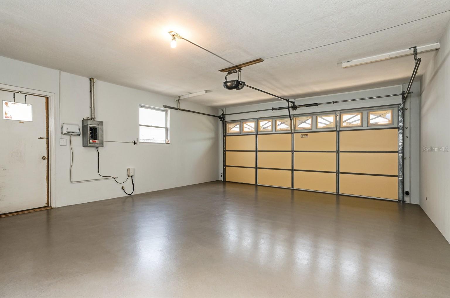 Image 17 of 22 For 8020 28th Avenue N