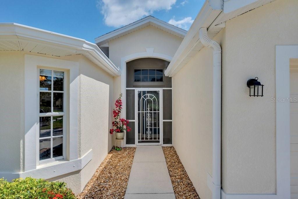 Image 14 of 57 For 8223 Haven Harbour Way