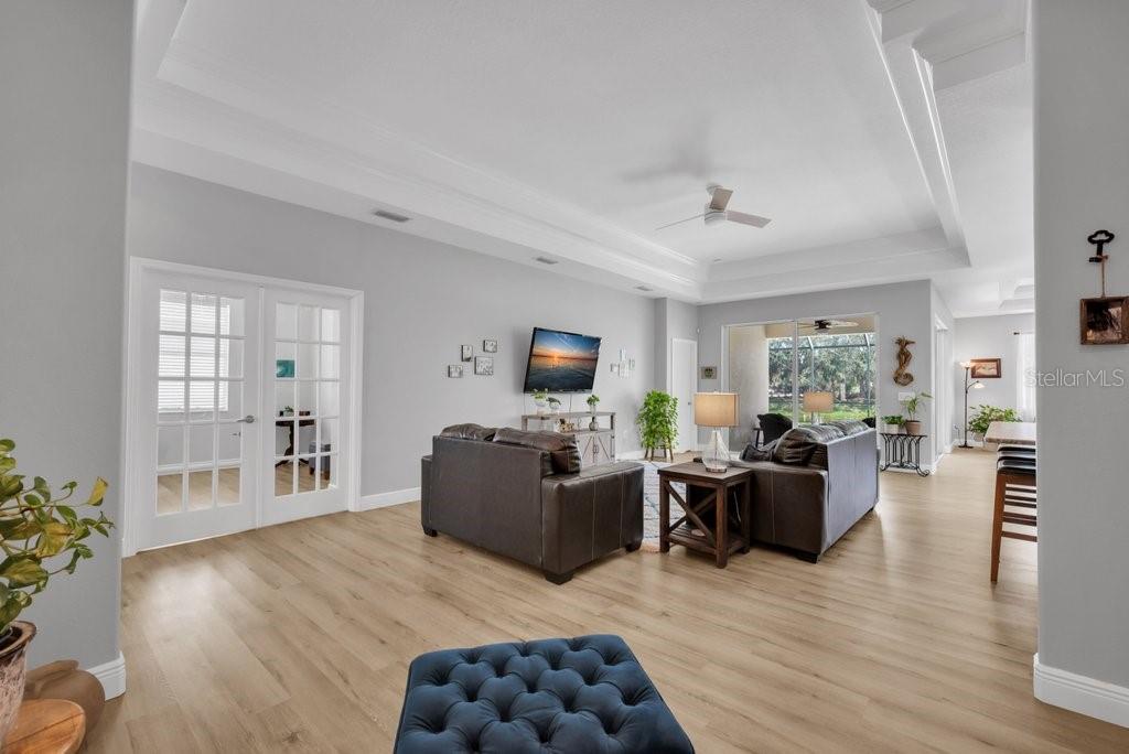 Image 4 of 57 For 8223 Haven Harbour Way
