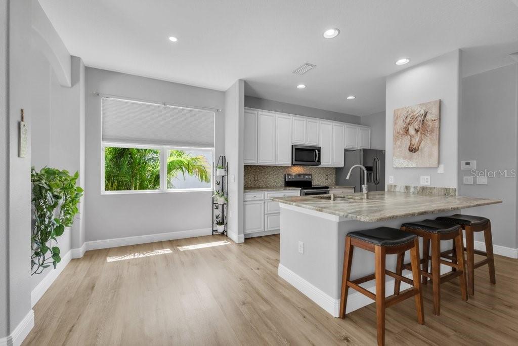 Image 6 of 57 For 8223 Haven Harbour Way