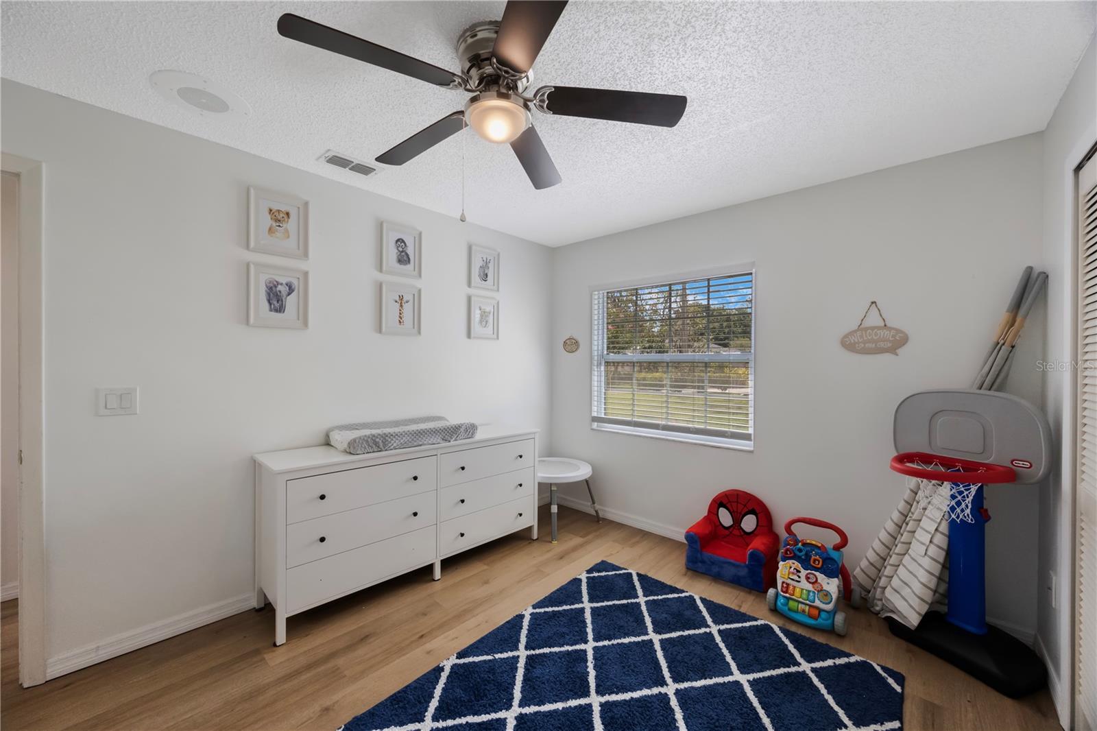 Listing photo id 25 for 5933 Carina Trace